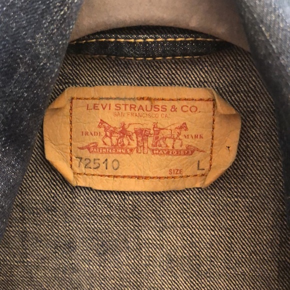 Levi’s Jean Jacket - Picture 2 of 4